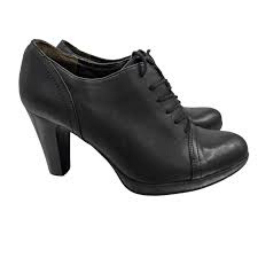 Rialto Black Bootie Shoe Laced Boot Faux leather womens size 7.5 M